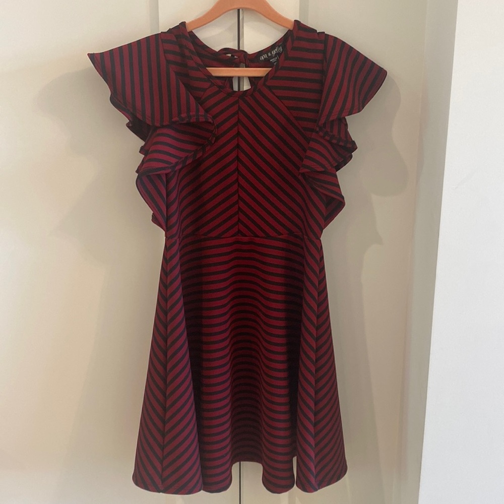 Ava & Yelly Dress - black and maroon dress with ruffle sleeve detail - size 10